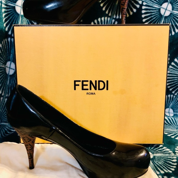Fendi Black Patent Leather Zucca Heel Pumps (40) - Picture 9 of 14